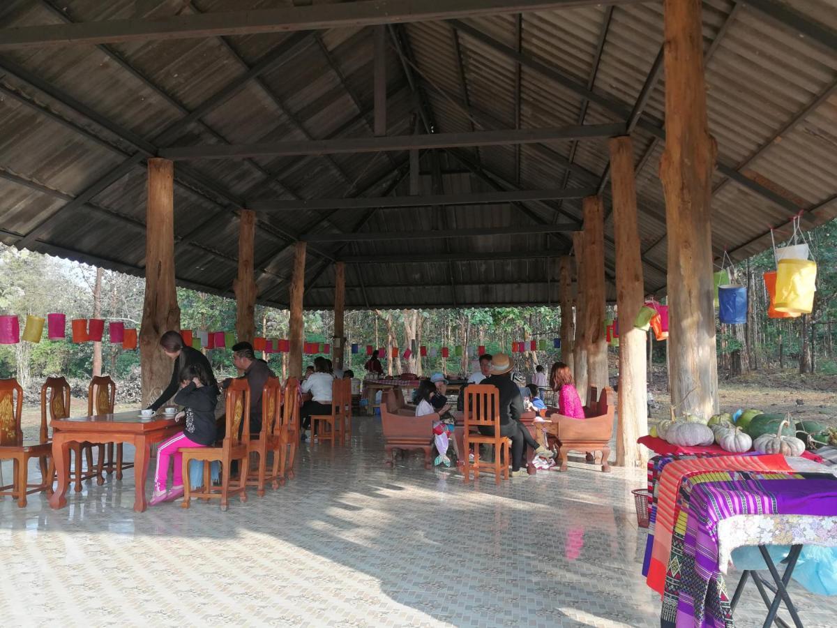 Home Garden Chaeson บ้านสวน ชวนฝัน ラムパーン エクステリア 写真