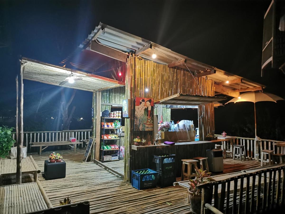Home Garden Chaeson บ้านสวน ชวนฝัน ラムパーン エクステリア 写真