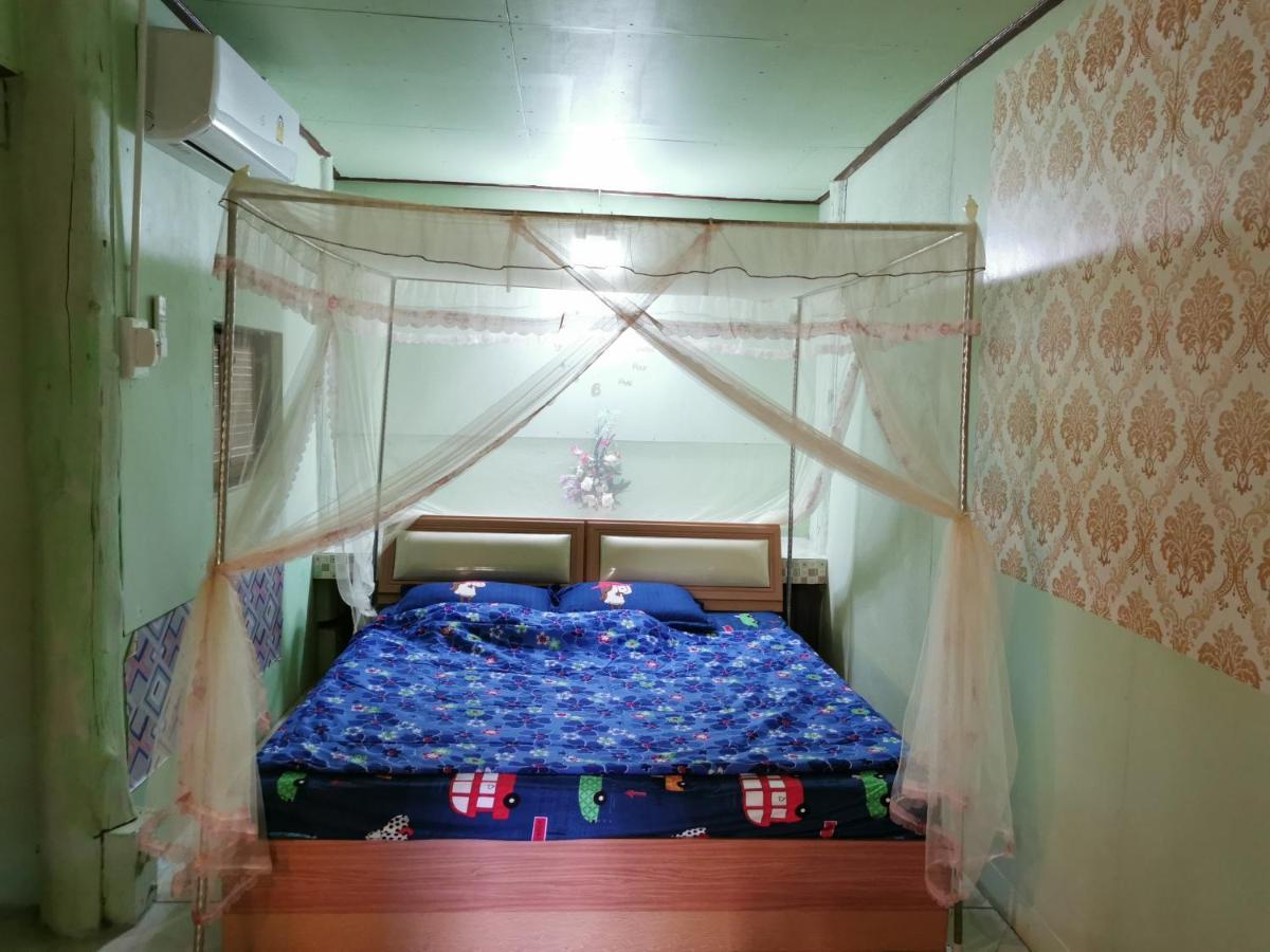 Home Garden Chaeson บ้านสวน ชวนฝัน ラムパーン エクステリア 写真