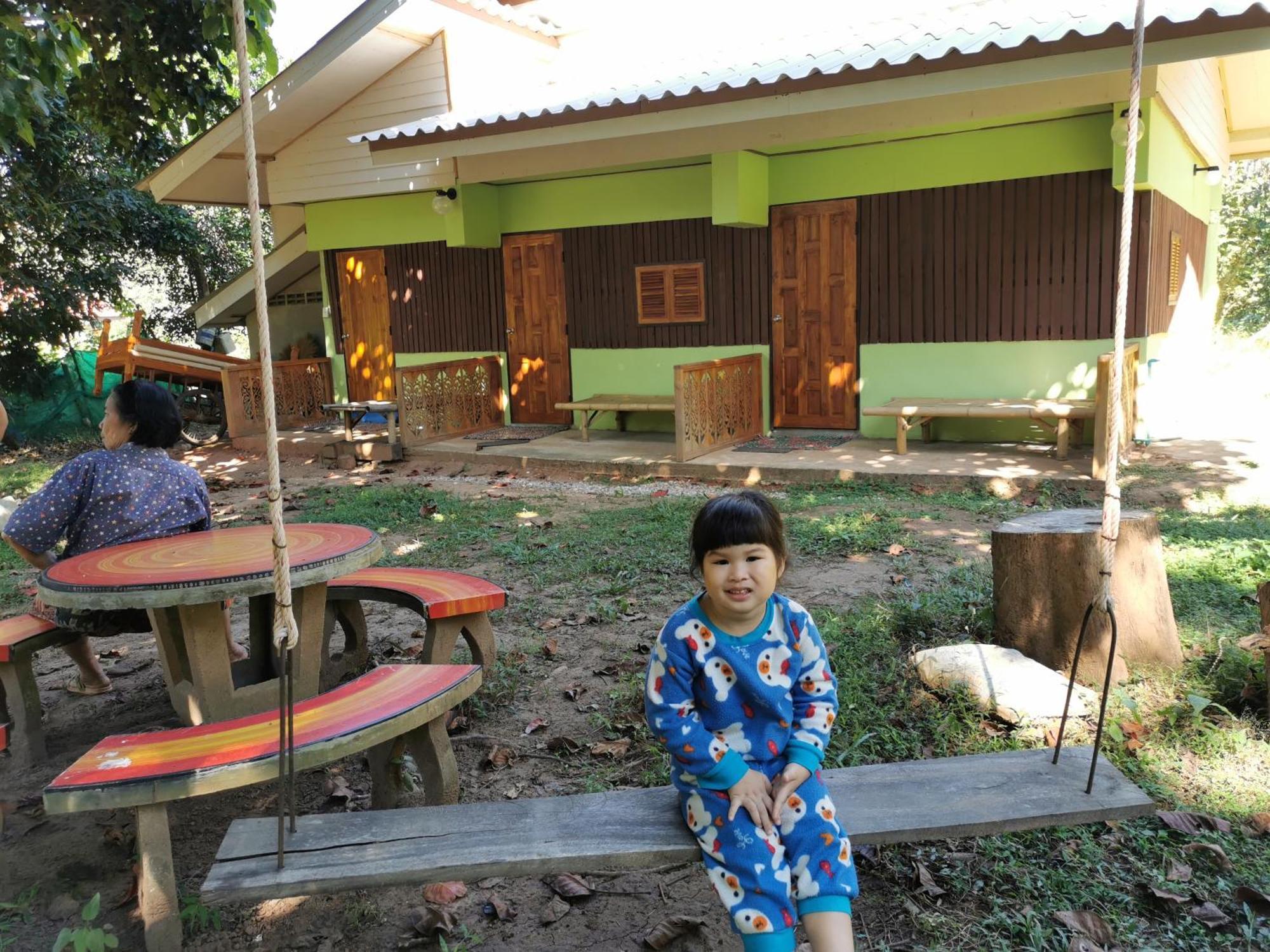 Home Garden Chaeson บ้านสวน ชวนฝัน ラムパーン 部屋 写真